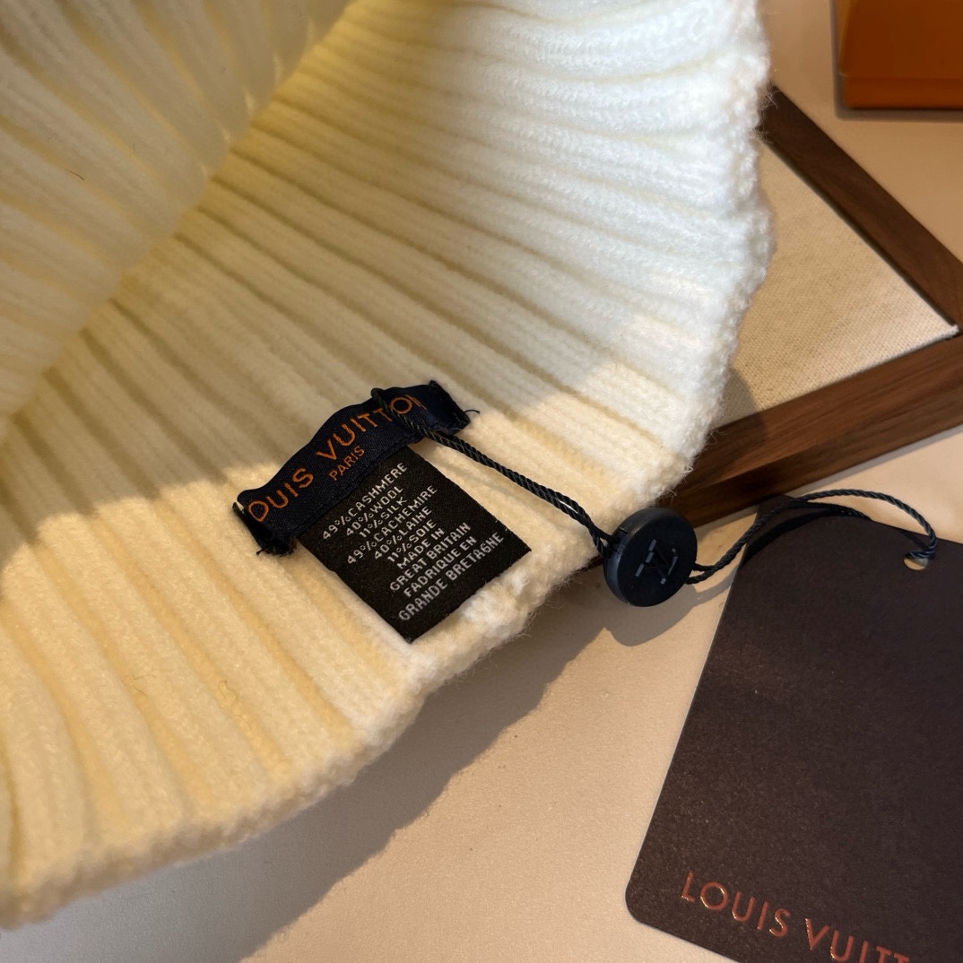 🆕

Lv路易斯新款毛线帽