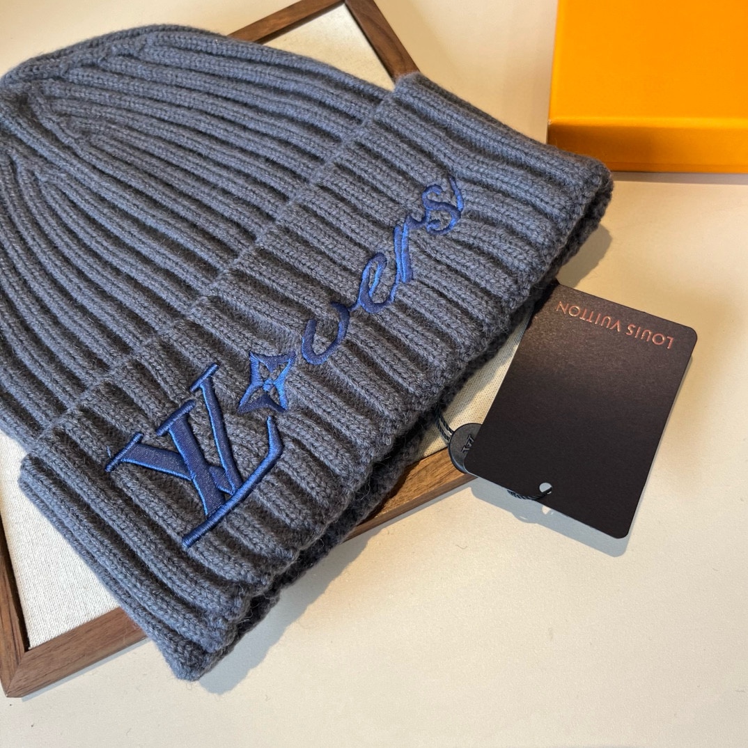 🆕

Lv路易斯新款毛线帽