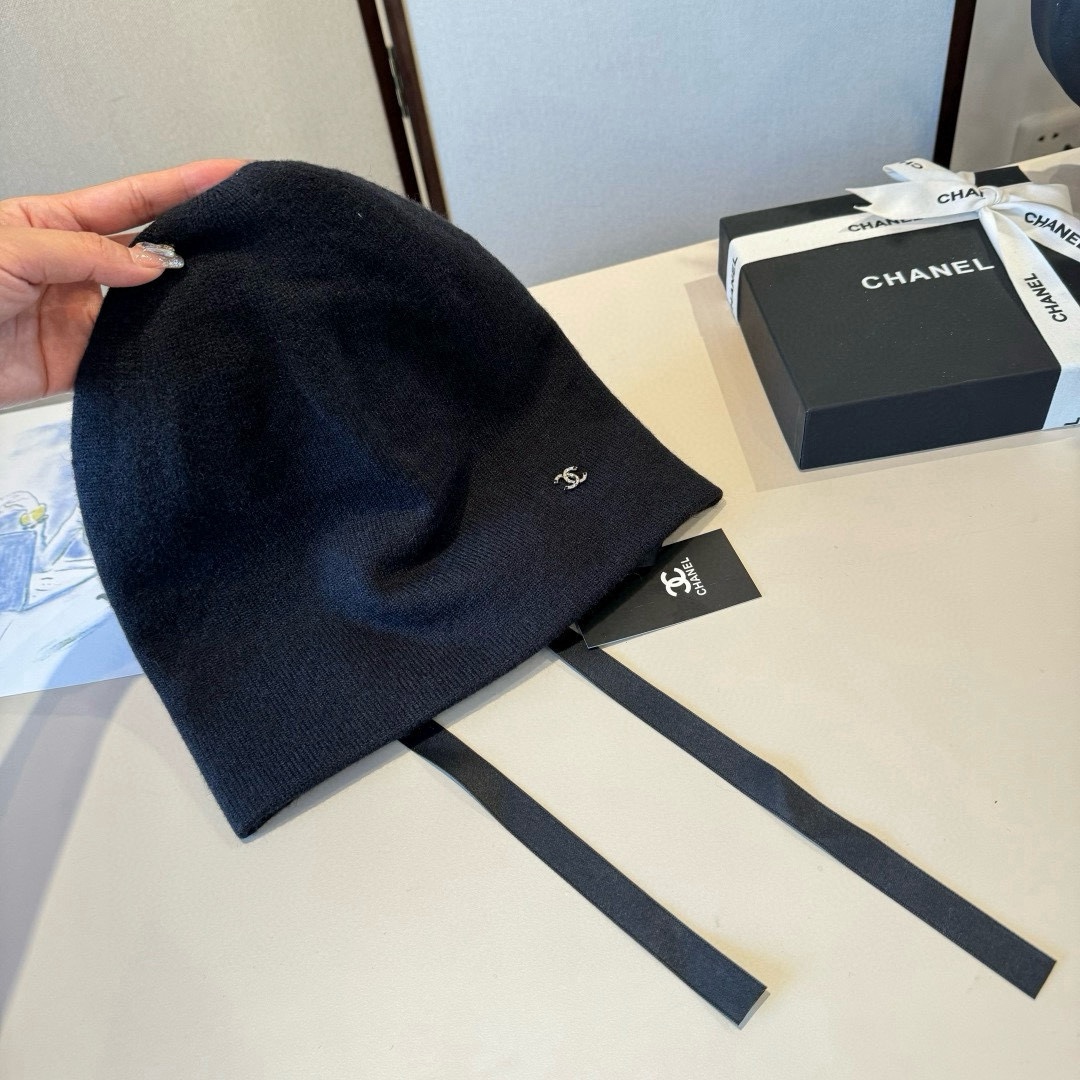 🆕

Chanel香奈儿新款毛线帽，专柜款，正品开模
