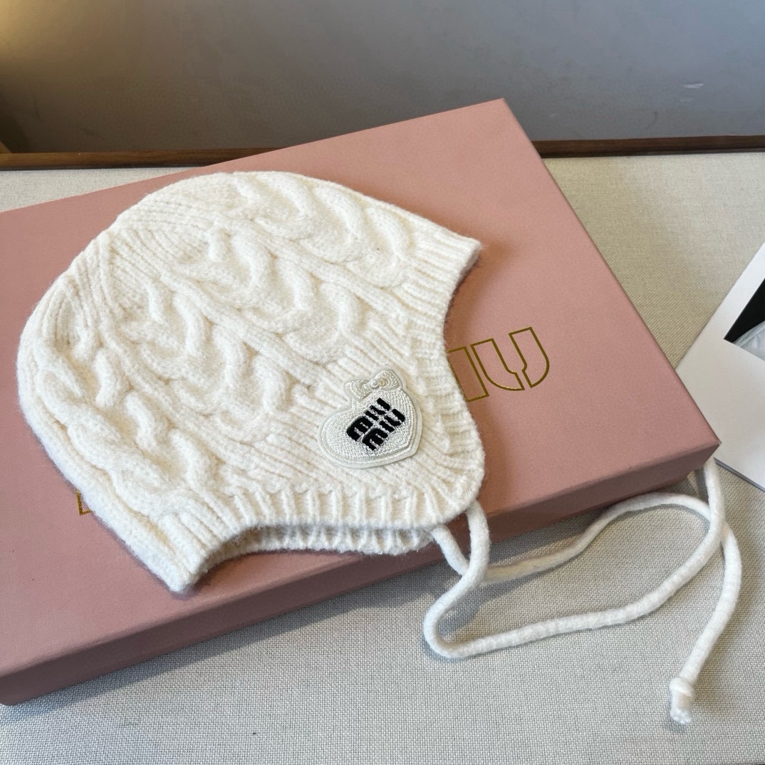 🆕

缪缪针织毛线帽、护耳帽