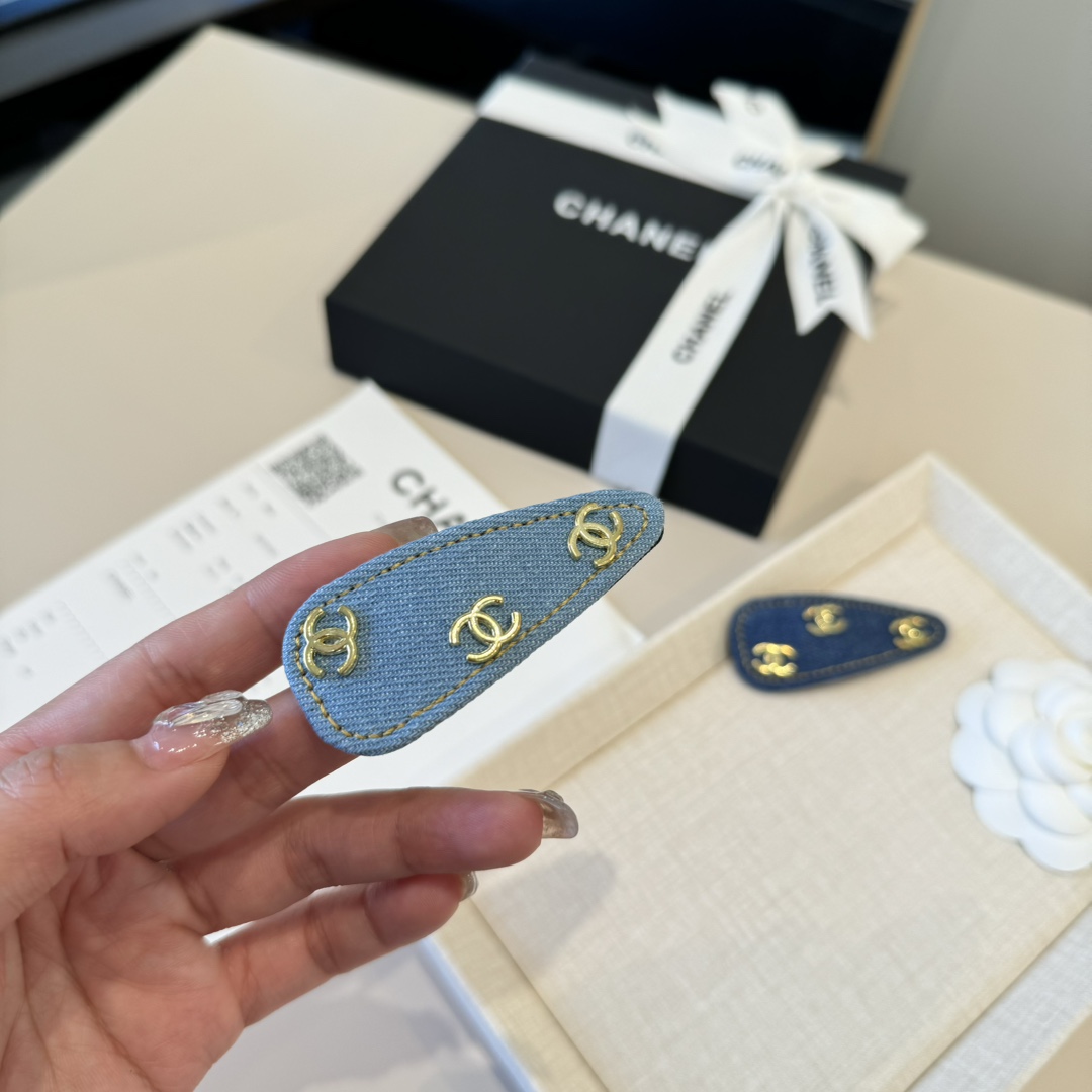 NO:371538,(Single) Chanel Hairpins Hairpins, Hairpins, Chanel, Chanel, Hairpins19860909（单个） Chanel香奈儿发夹 发夹,发夹,chanel,chanel,hairpins,accessory
