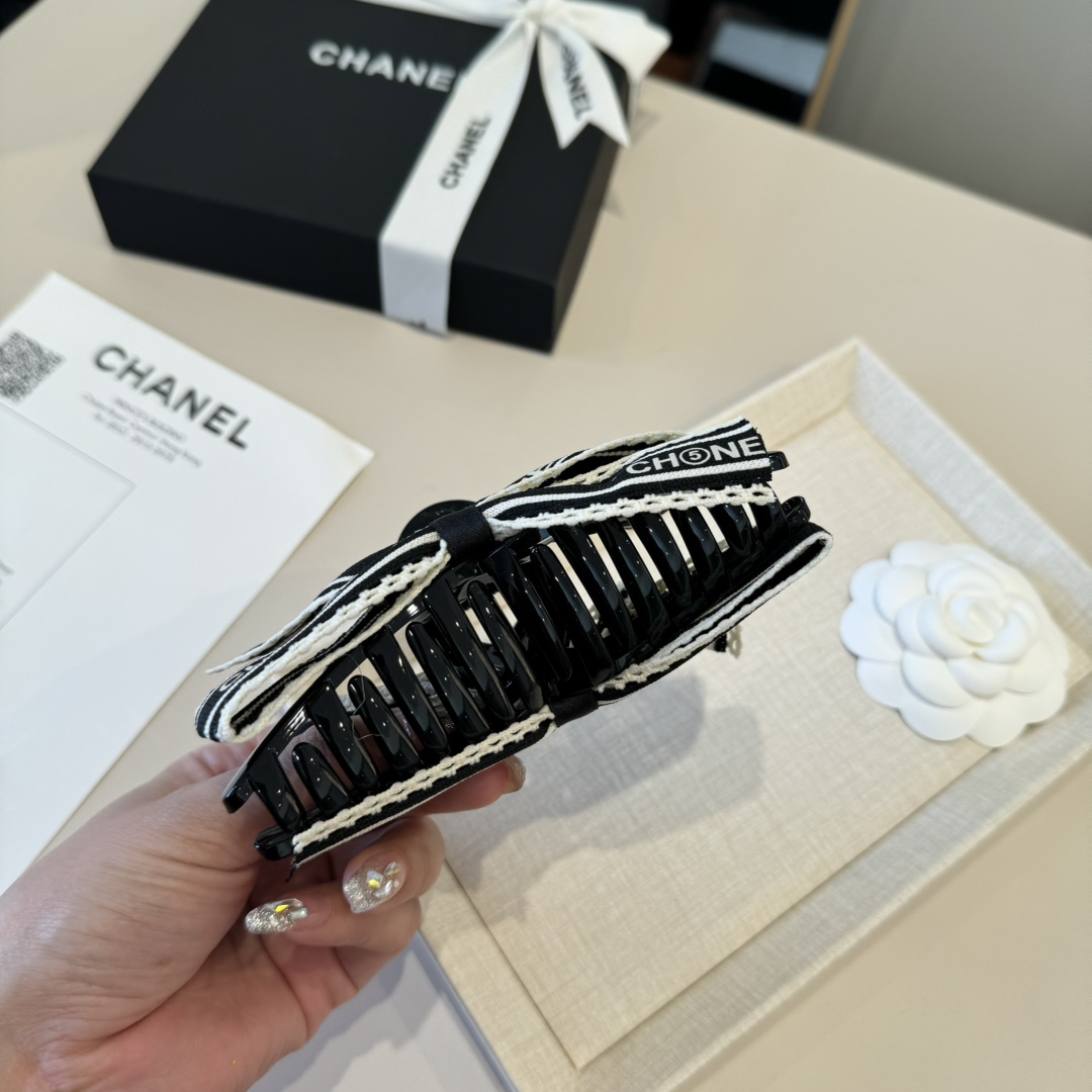 🆕

Chanel香奈儿新款发夹