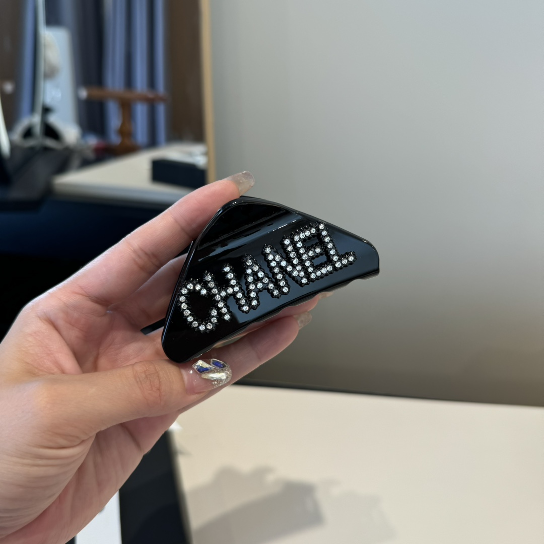 🆕

Chanel香奈儿发夹