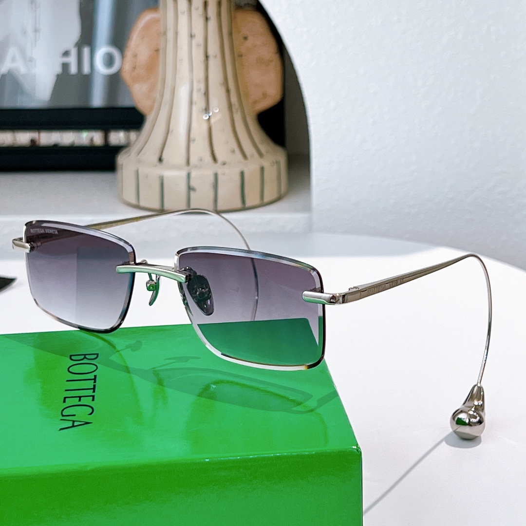 Bottega Venet*MODEL：BV1699LASIZE：56口17-145🔝🔝