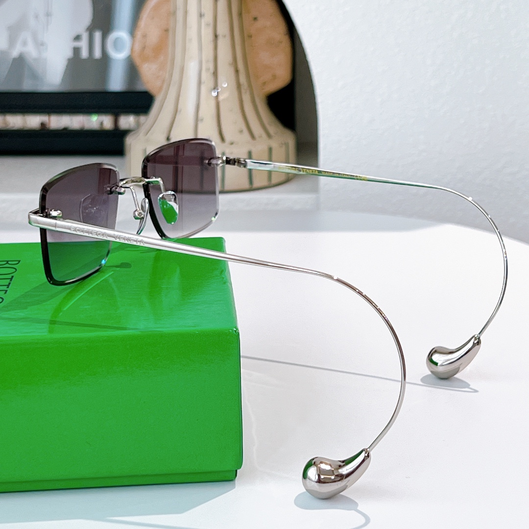 Bottega Venet*MODEL：BV1699LASIZE：56口17-145🔝🔝