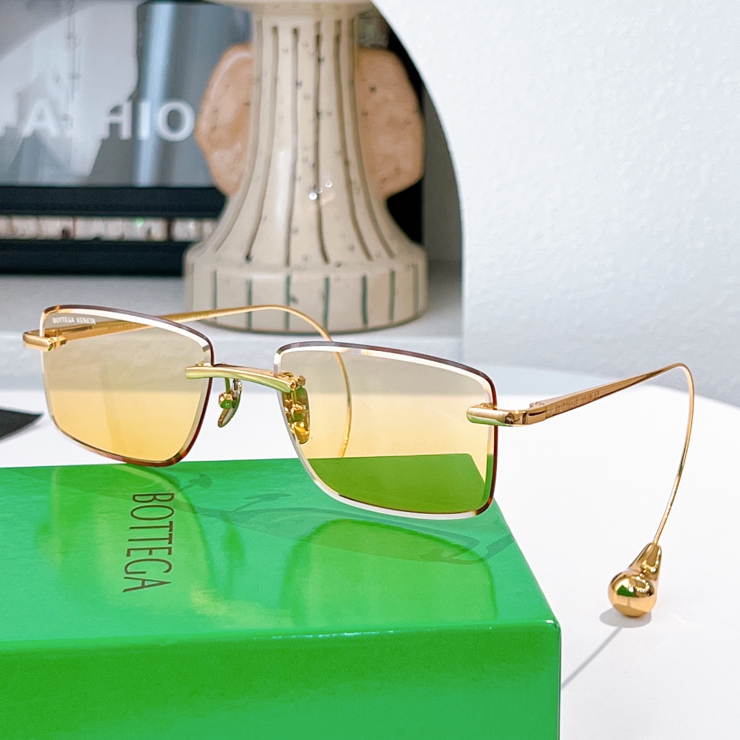 Bottega Venet*MODEL：BV1699LASIZE：56口17-145🔝🔝