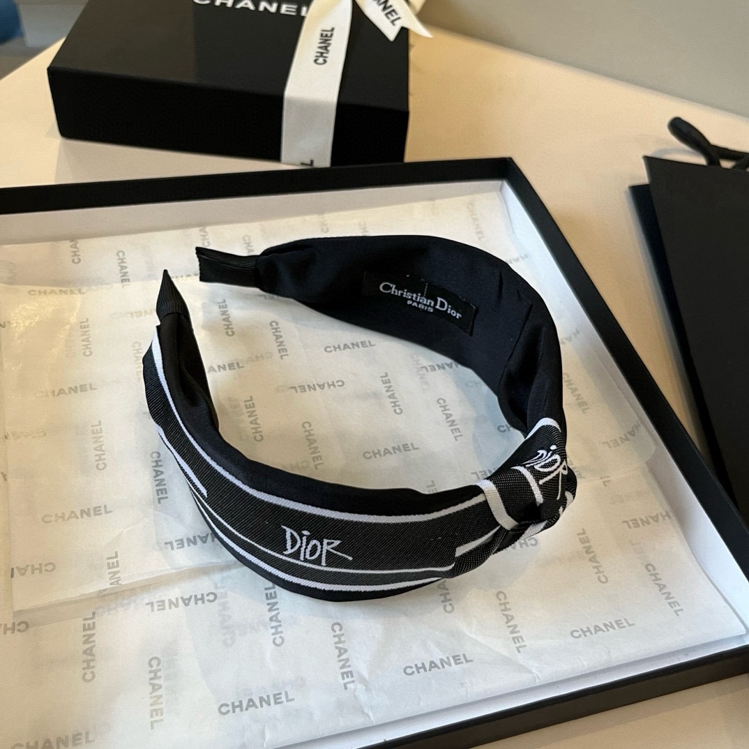🆕

Dior迪奥新款发箍