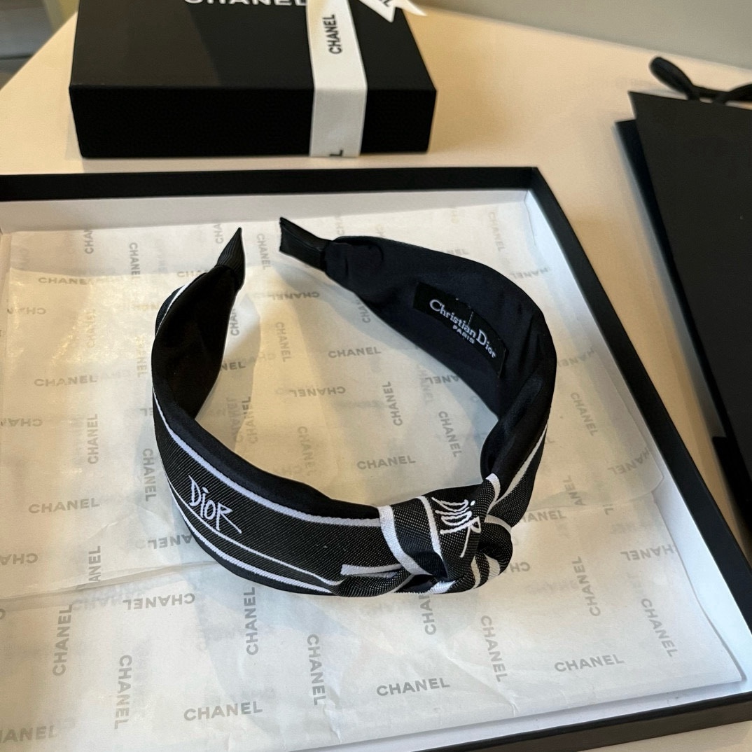 🆕

Dior迪奥新款发箍