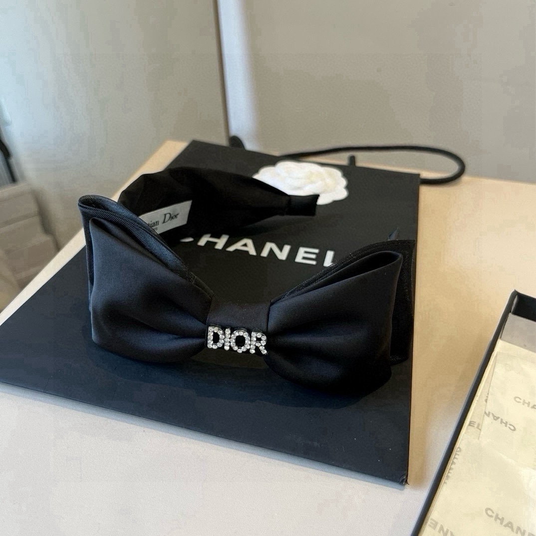 🆕

Dior迪奥新款发箍