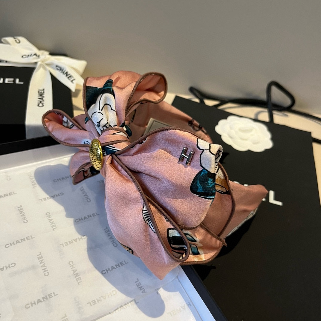 🆕

HERMES爱马仕新款蝴蝶结碎花发箍