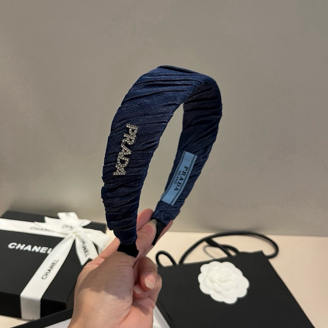 🆕

PRADA普拉达发箍