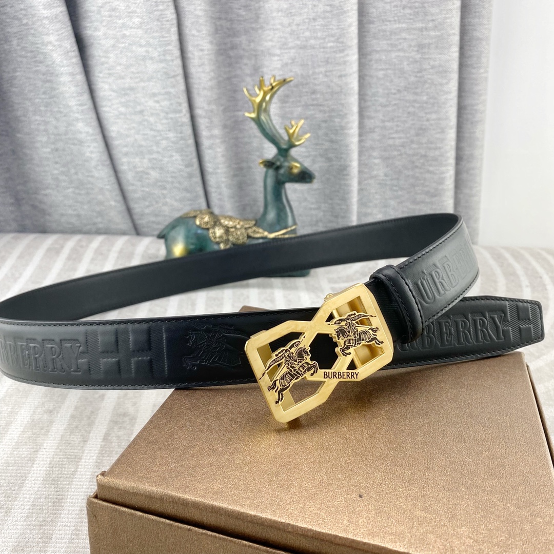 巴宝莉💕 特种皮腰带自动带系列 ，原厂五金精品不锈钢扣，手感柔软舒适 宽3.5CM。