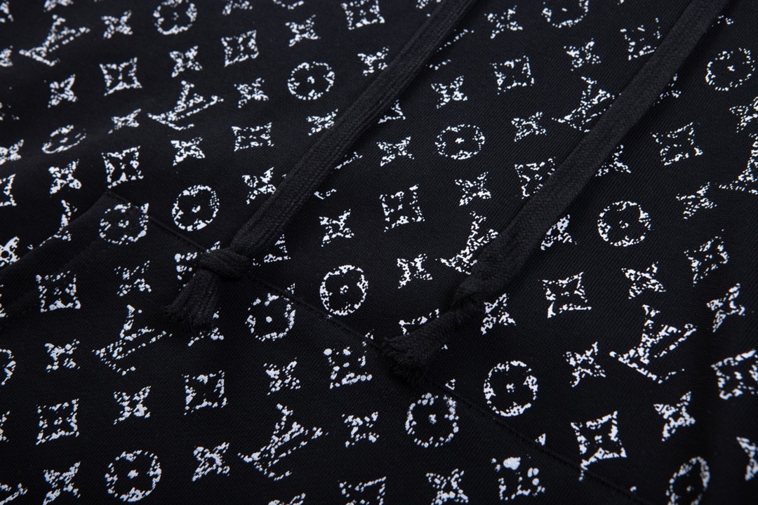 路易威登/Louis Vuitton 秋冬新品 老花半身渐变印花连帽卫衣 路易威登/Louis Vuitton 秋冬新品 老花半身渐变印花连帽卫衣
