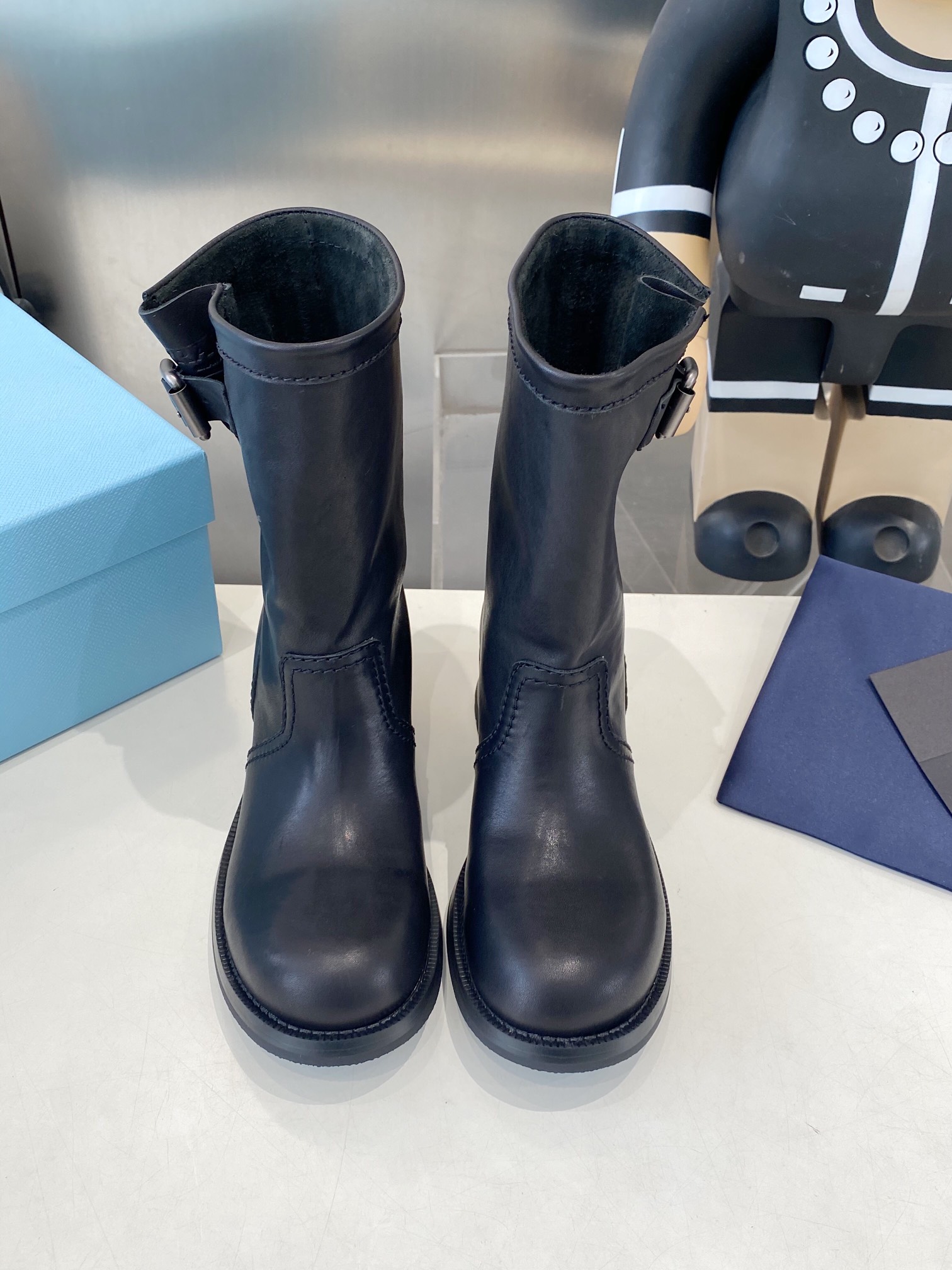 NO:483053,The latest model of P-home imported vegetable-tanned cowhide, silk cowhide, matted silk cowhide, original craftsmanship, molded and large sole, original packaging size: 35-41, boots, boots, cowhide19860909P家最新款 面进口植鞣牛皮 里丝绸牛皮 垫丝绸牛皮 底原版工艺开模大底 原版包装 size:35-41,靴子,boots,cowhide,Women's Shoes