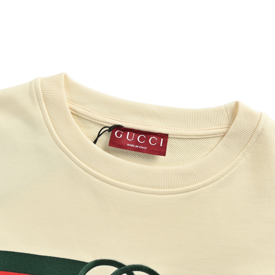 古驰/Gucci 秋冬新款 双G互扣标识超大造型刺绣圆领卫衣 古驰/Gucci 秋冬新款 双G互扣标识超大造型刺绣圆领卫衣