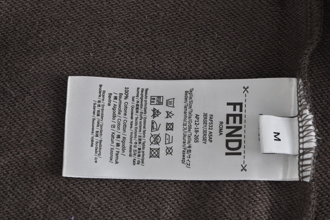 芬迪/Fendi 秋冬新款 经典双F老花满印连帽卫衣 芬迪/Fendi 秋冬新款 经典双F老花满印连帽卫衣