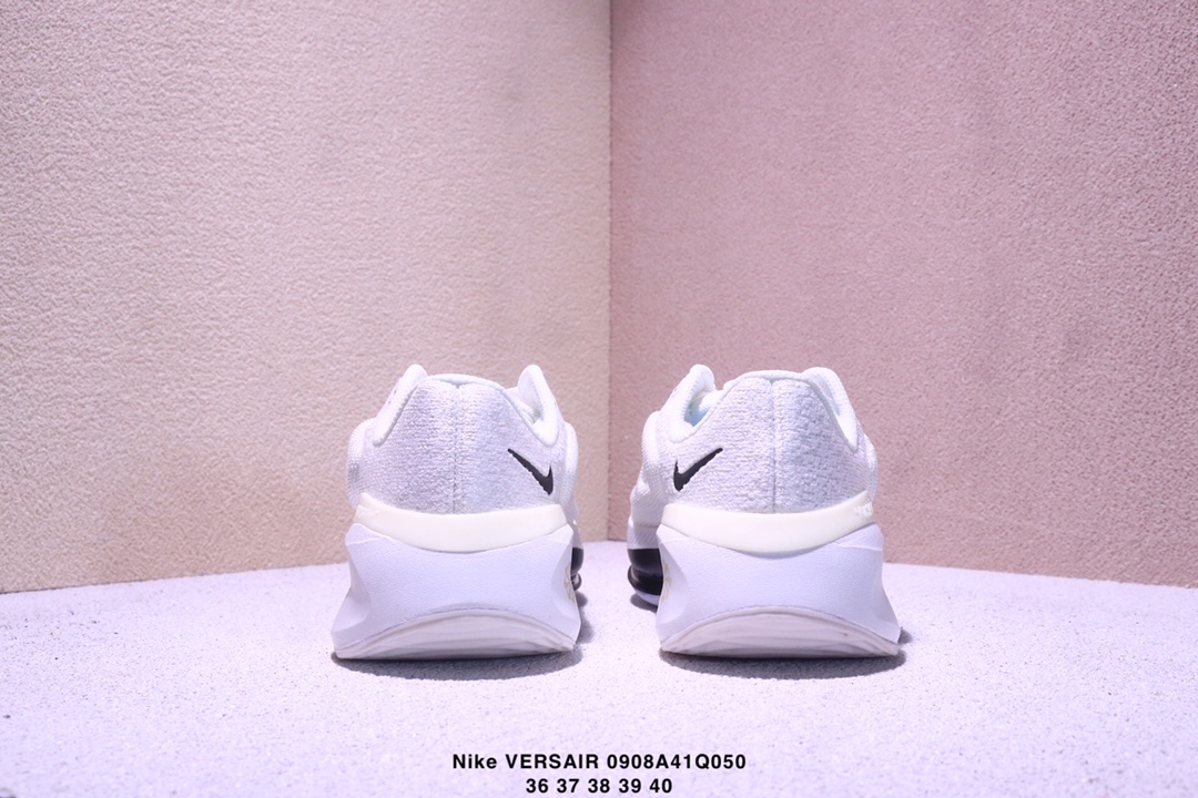 💰270
✅Nike VERAIR 柔软透气 减震防滑 训练鞋 IZe：如图
0908Q050