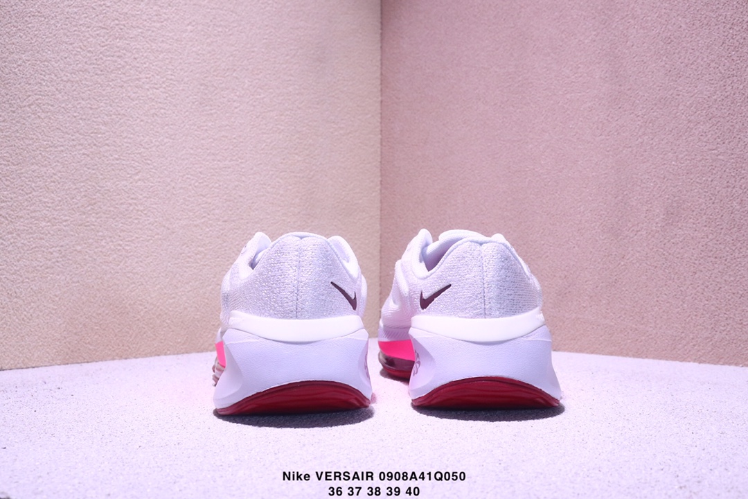💰270
✅Nike VERAIR 柔软透气 减震防滑 训练鞋 IZe：如图
0908Q050