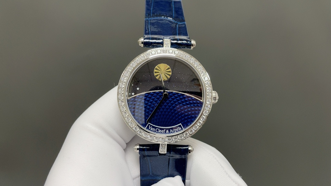 NO:726690,Van Cleef & Arpels' Poetic Complication Series VCARN25800 watch, special mechanical movement, now shipped, 38MM, stunningly beautiful, details determine high-end!  Delivered in original box, van cleef19860909梵克雅宝 诗意复杂功能系列VCARN25800腕表 特制机械机芯 现已出货 38MM 美到爆, 细节决定高端！ 配送原装盒,,van cleef,Watch