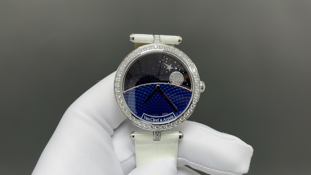 NO:386472,Van Clerk Arpels Poetic Complex Function Series VCARN25800 Watch Special Mechanical Movement Now 38MM is so beautiful, details determine the high-end!  Delivery original box, van cleef19860909梵克雅宝 诗意复杂功能系列VCARN25800腕表 特制机械机芯 现已出货 38MM 美到爆, 细节决定高端！ 配送原装盒,,van cleef,Watch