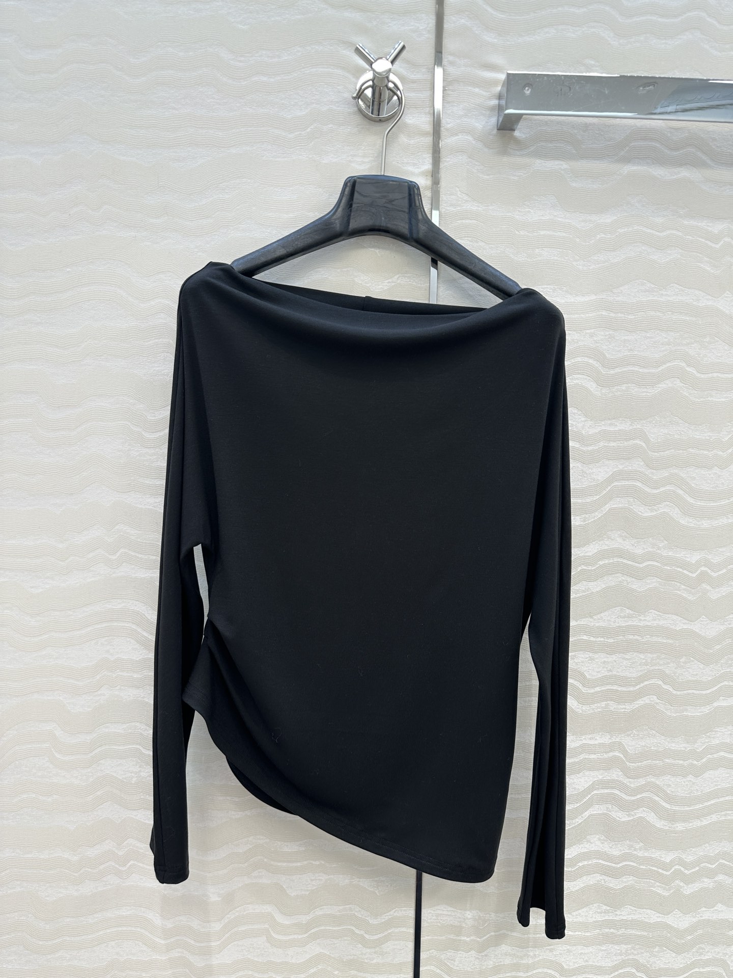 独家首发❤️原单品质，Row风纸片人穿搭！进口天丝羊毛斜肩一字领上衣！减龄小性感超级显瘦神器！极简叠搭单