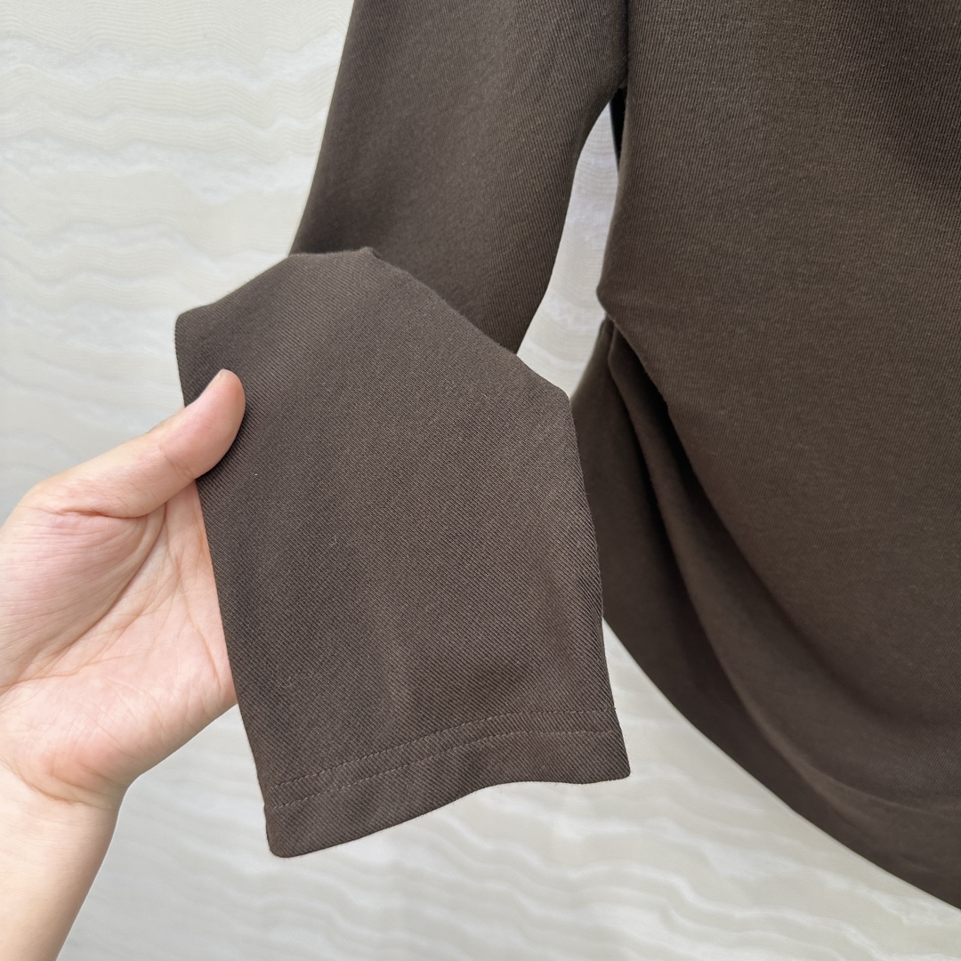 独家首发❤️原单品质，Row风纸片人穿搭！进口天丝羊毛斜肩一字领上衣！减龄小性感超级显瘦神器！极简叠搭单