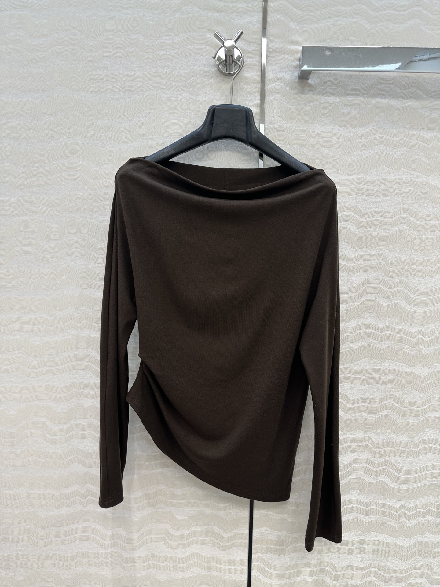 独家首发❤️原单品质，Row风纸片人穿搭！进口天丝羊毛斜肩一字领上衣！减龄小性感超级显瘦神器！极简叠搭单