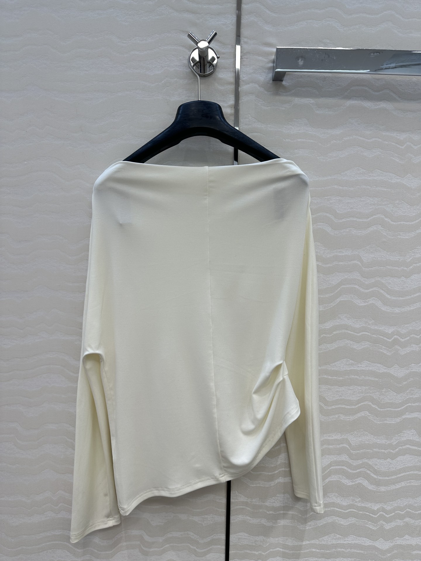 独家首发❤️原单品质，Row风纸片人穿搭！进口天丝羊毛斜肩一字领上衣！减龄小性感超级显瘦神器！极简叠搭单