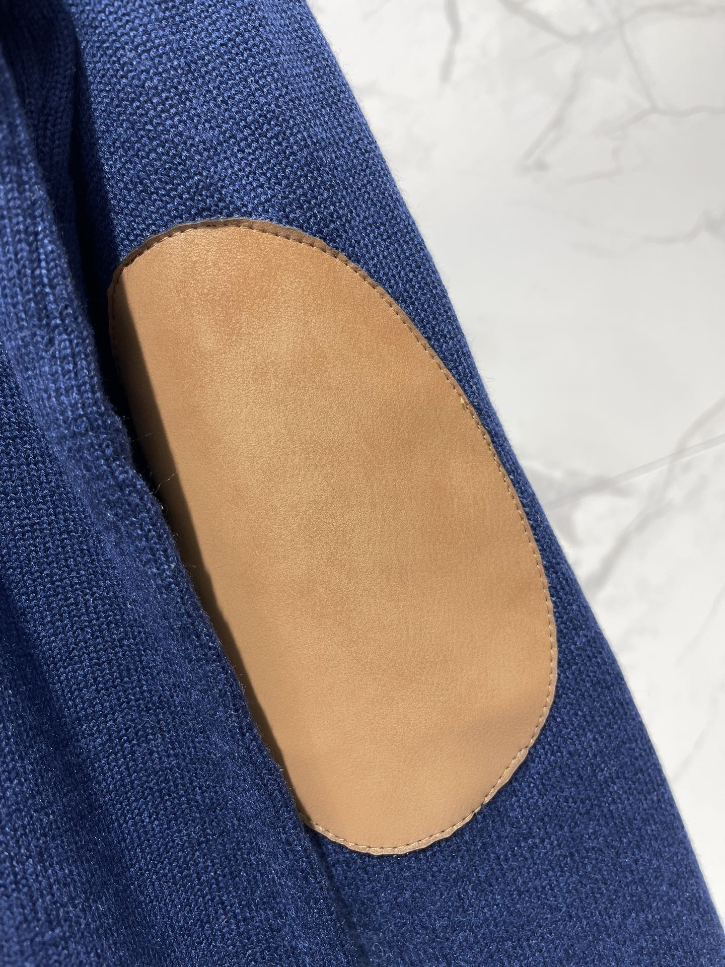 𝗠𝗜𝗨𝗠𝗜𝗨*缪缪早秋新款女士长袖半拉链毛衣针织衫简直是温柔与时尚的完美碰撞💥穿上它你就是早秋街头的甜酷