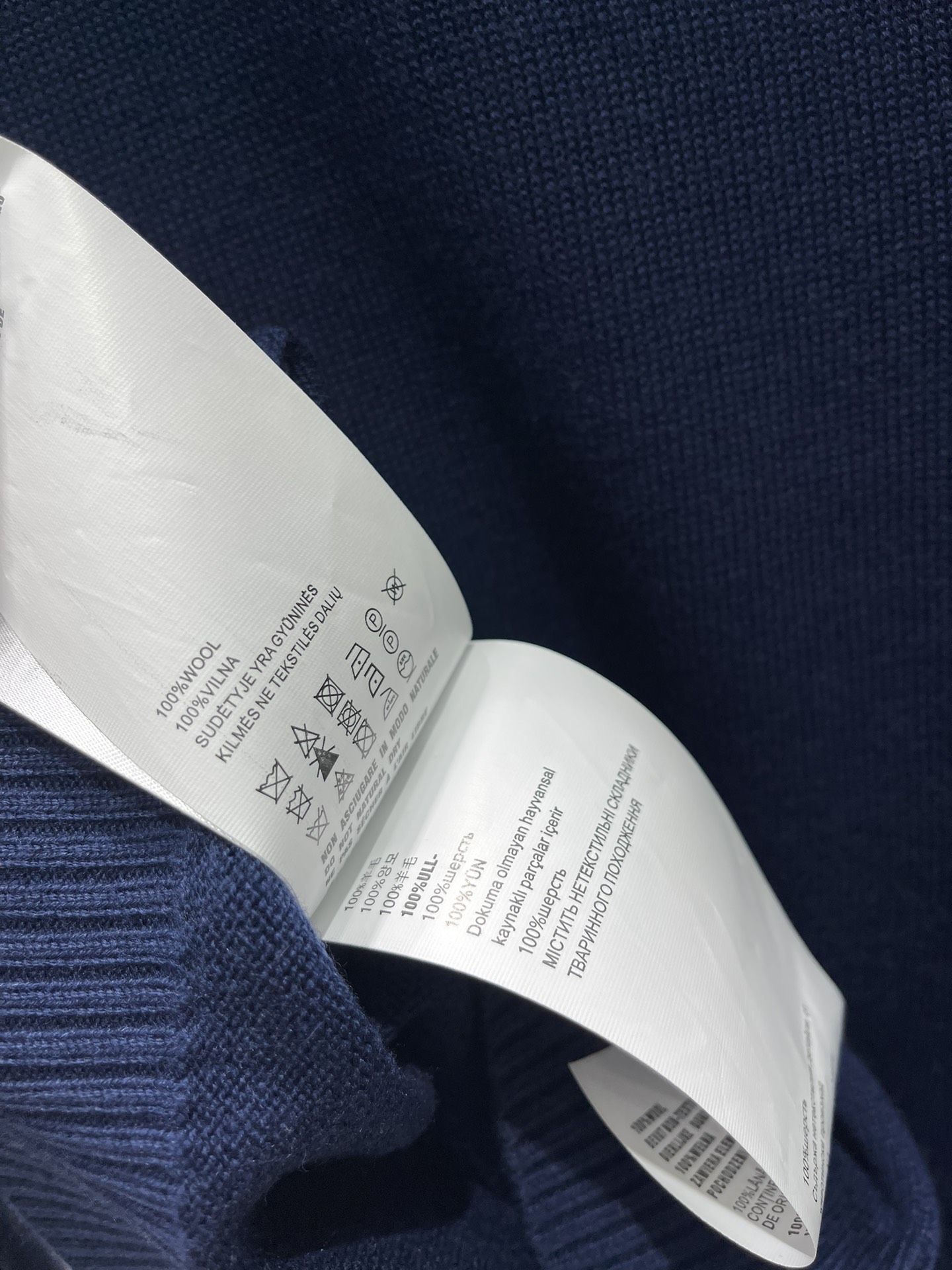 𝗠𝗜𝗨𝗠𝗜𝗨*缪缪早秋新款女士长袖半拉链毛衣针织衫简直是温柔与时尚的完美碰撞💥穿上它你就是早秋街头的甜酷