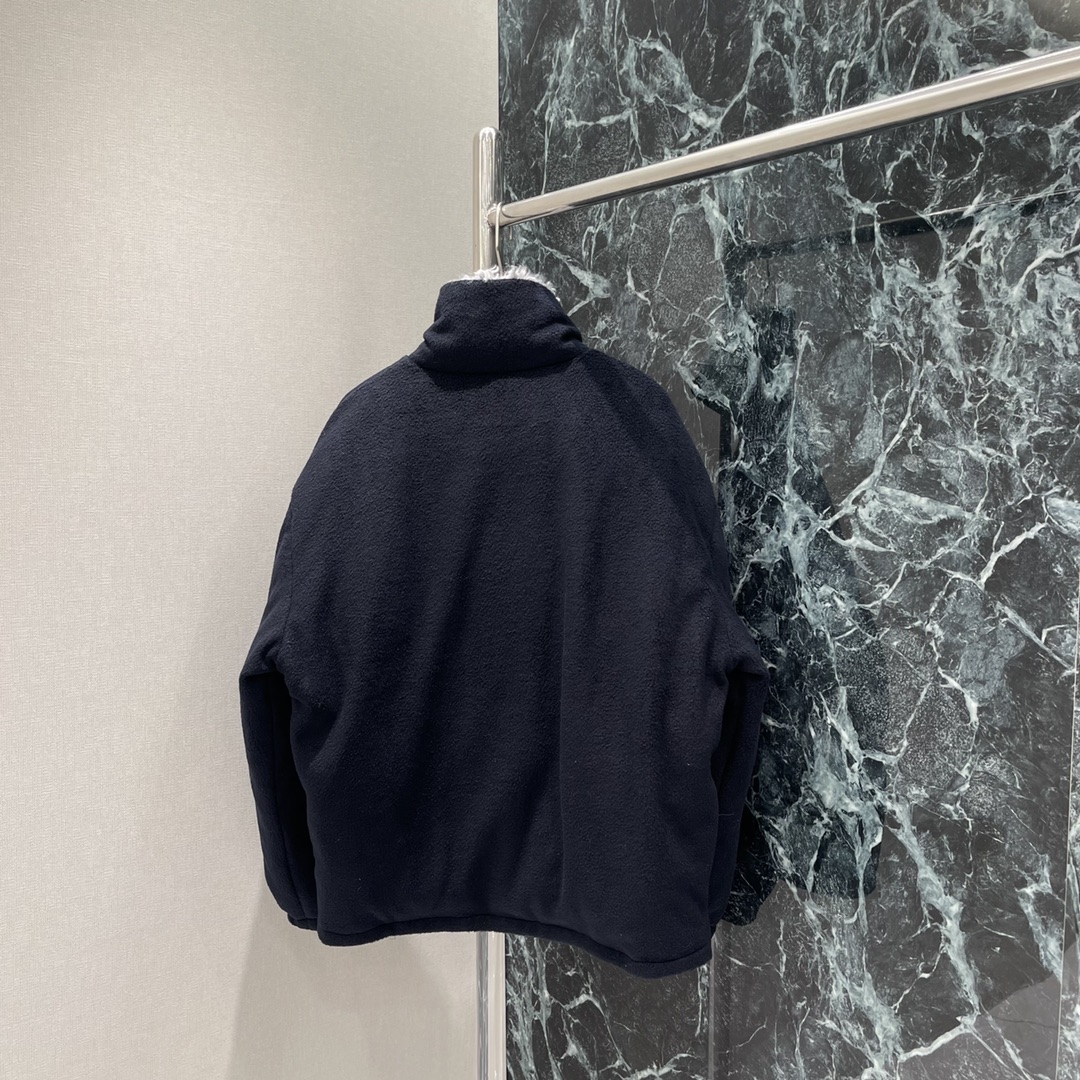 Miu 25秋冬新款 颗粒绒羊羔毛领羽绒服 进口摇粒太空绒面料 国标90%鹅绒填充内里 厚实软糯 下摆抽