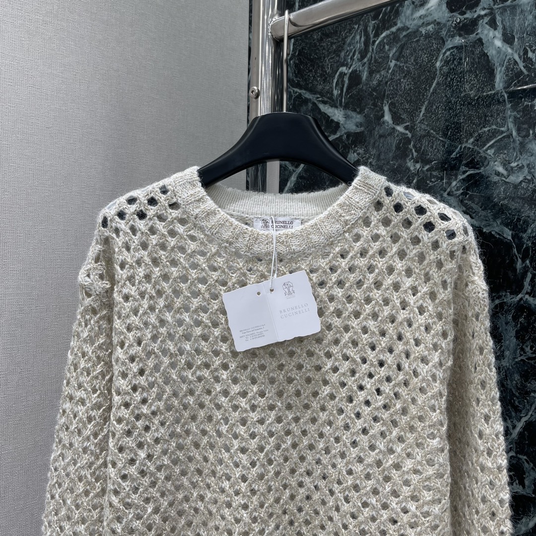 Brunello Cucinell* 25秋冬新款 镂空长袖上衣 成衣添加了微微细闪亮片 穿上身超级好看