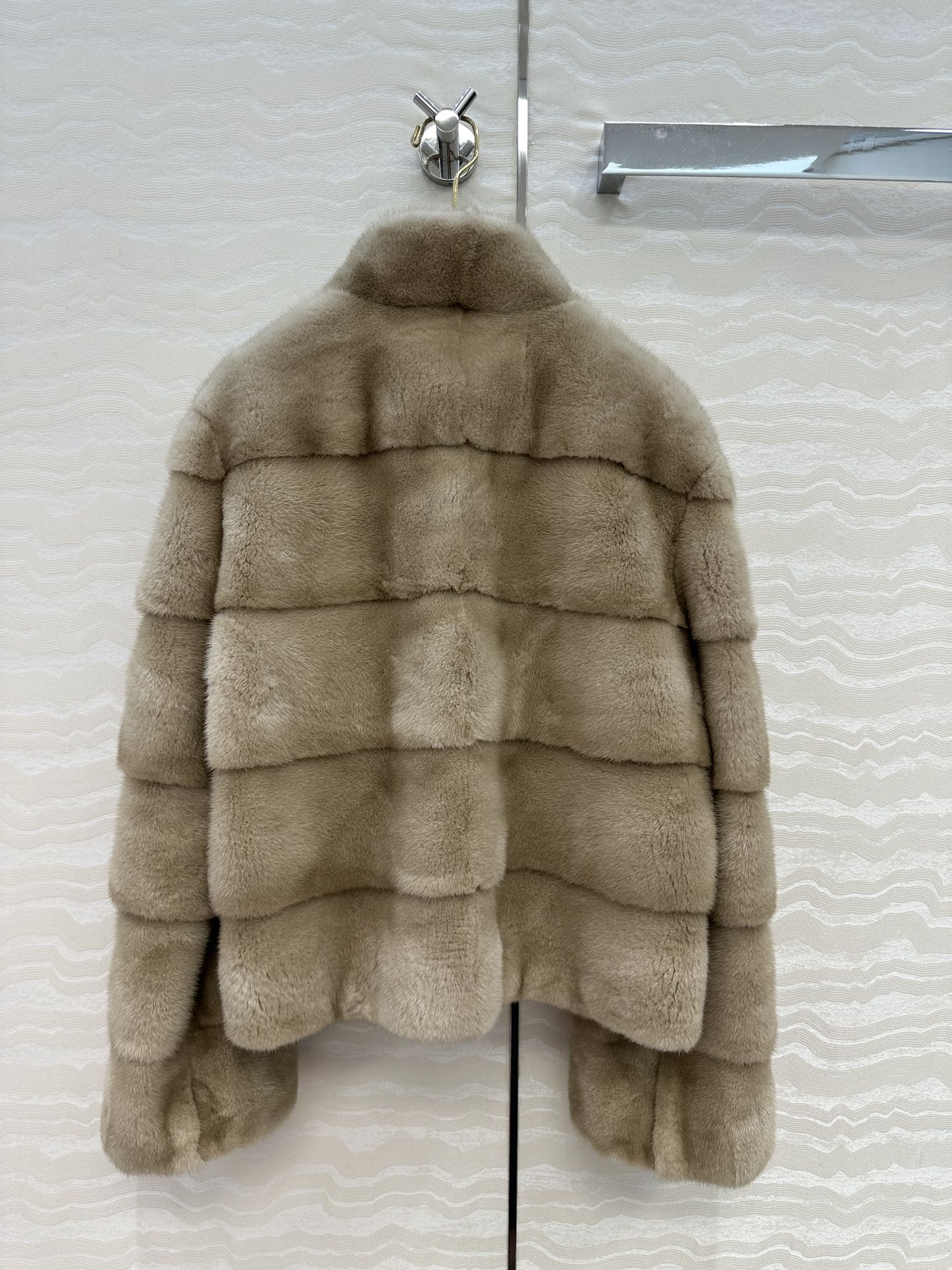 Elegant Women's Mink Fur Coat, Pure Natural Fur, High-End Fashion Style 10 i1757353965 880 8