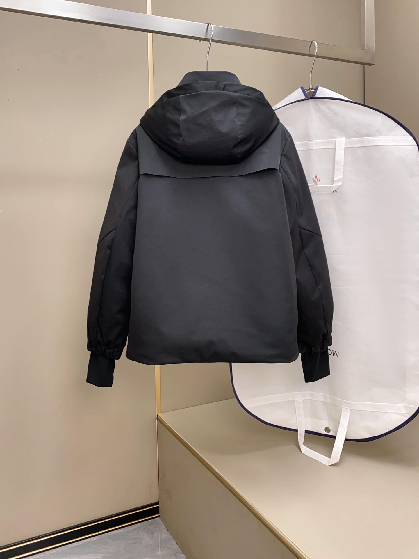 代工厂出口级别订单货品.品相完美.Mon*ler Grenble压胶滑雪羽绒服 彰显造型气质的不朽传奇.