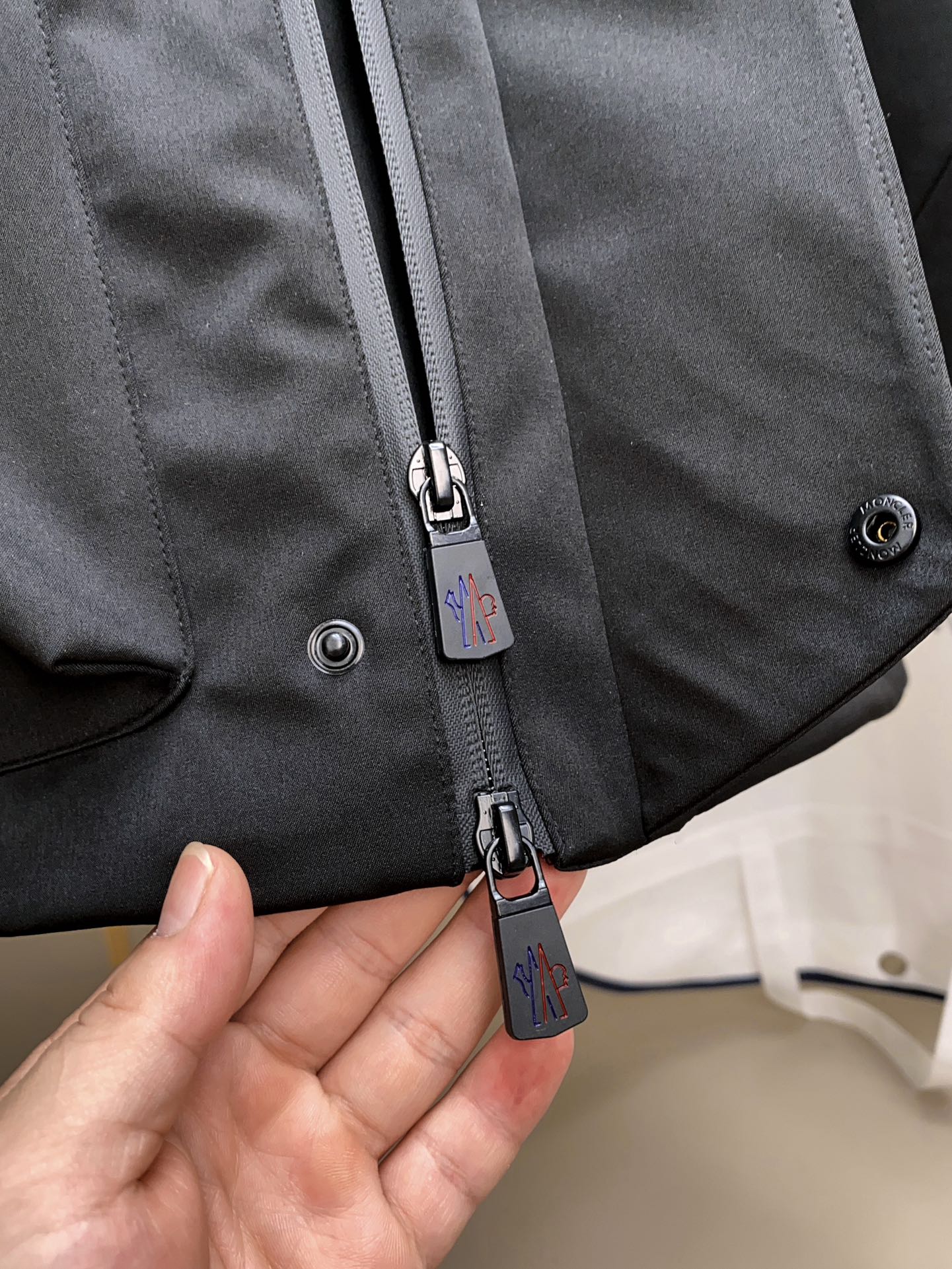 代工厂出口级别订单货品.品相完美.Mon*ler Grenble压胶滑雪羽绒服 彰显造型气质的不朽传奇.