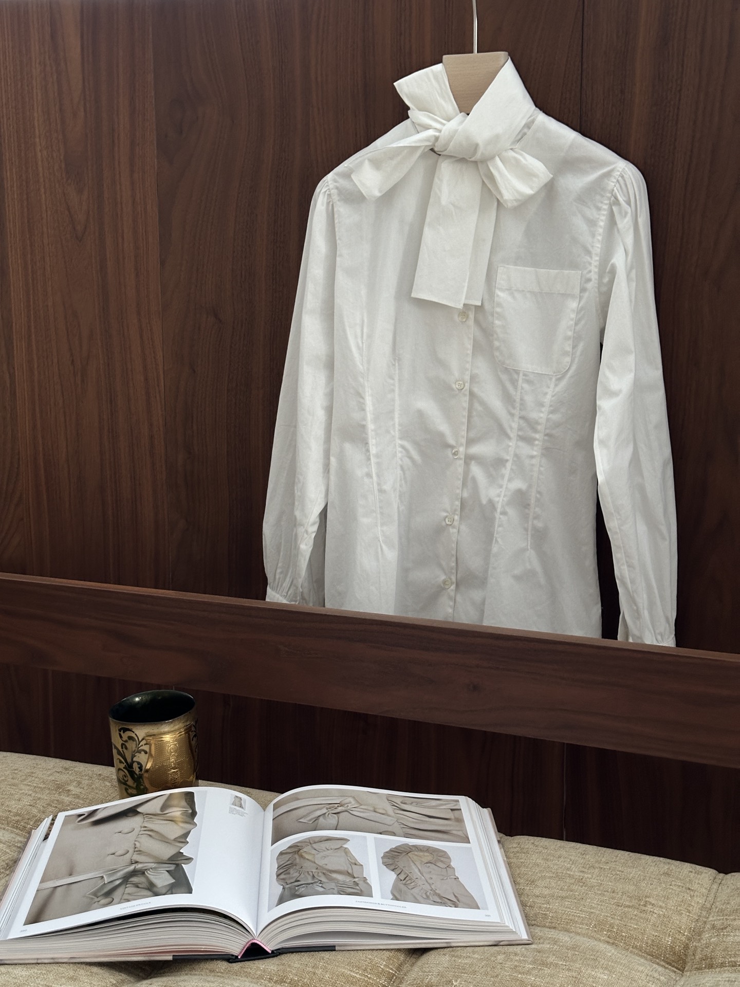 NO:495198,YS ｜ NEW ARRIVALS! French luxury shirt Custom fabric Waist cut beautiful cut neckline streamers casually fashionable and elegant SML, shirts, alexander wang19860909YS ｜ NEW ARRIVALS! 法式高奢衬衫 定制面料 腰身分割剪裁绝美  领口飘带随意系 时髦优雅  SML,,shirts,alexander wang,Women's clothing