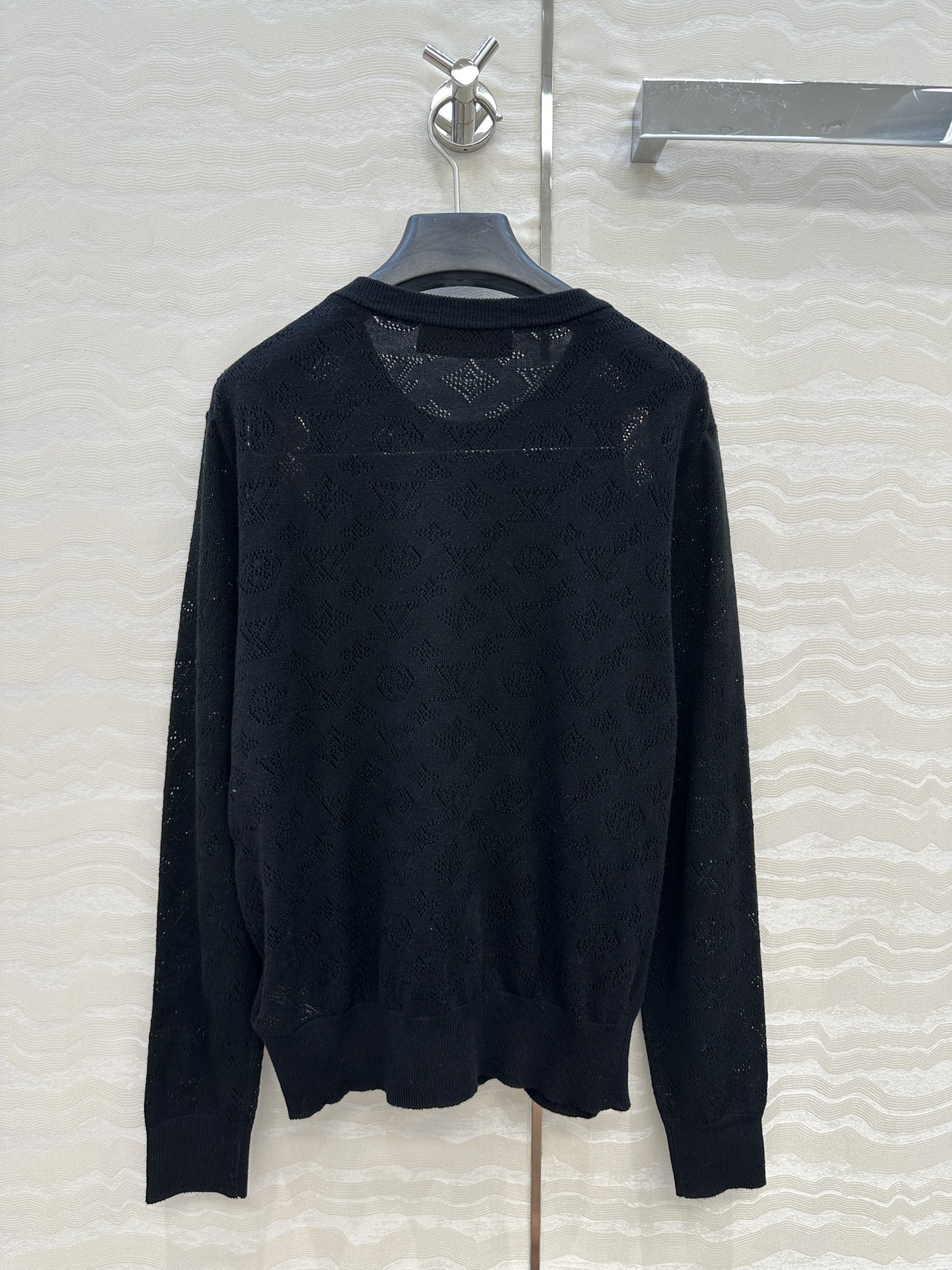 独家首发❤️原单品质！Monogram花㚏针织圆领毛衣！18针瑞士机重工定位缕空嵌花工艺贯穿时髦高级感！