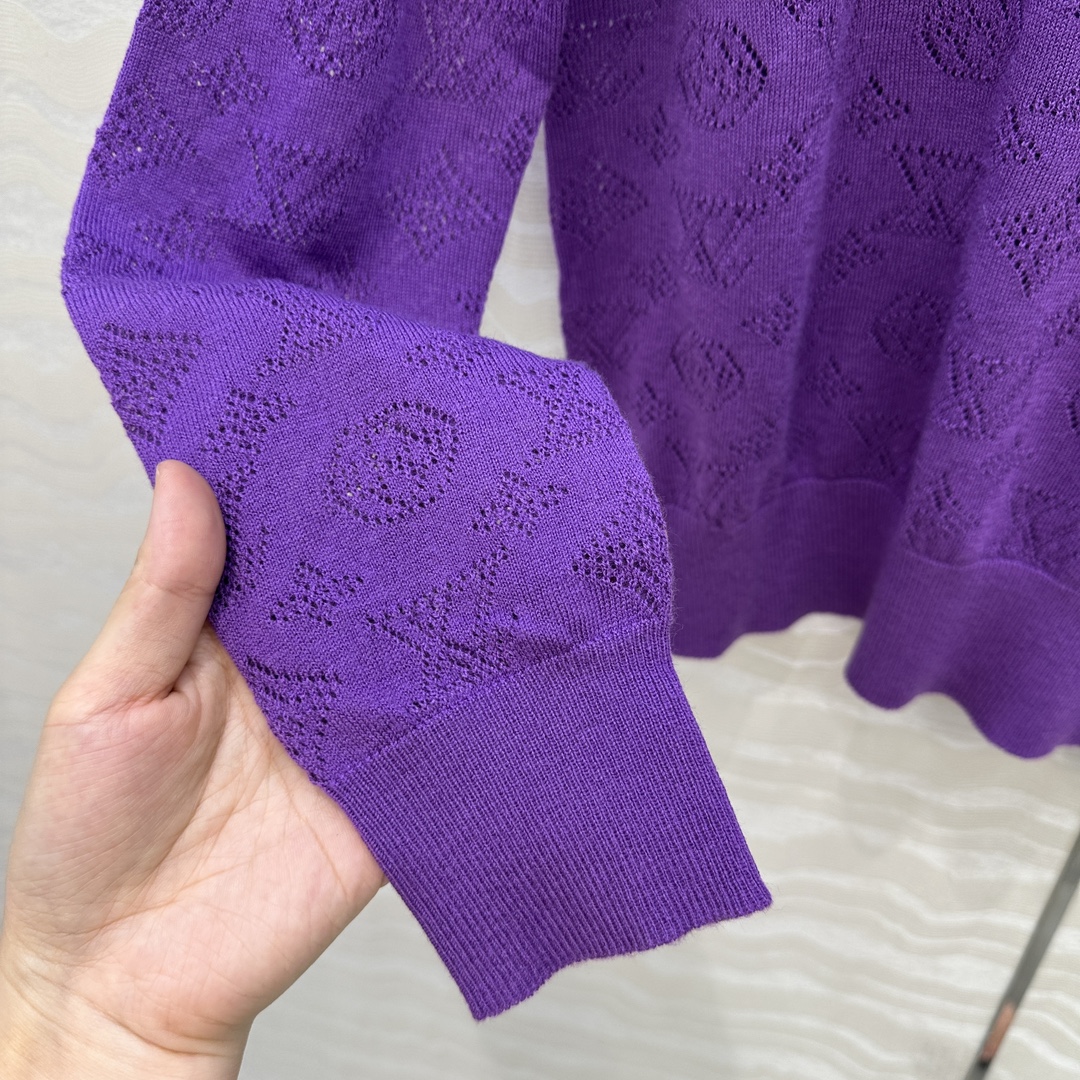 独家首发❤️原单品质！Monogram花㚏针织圆领毛衣！18针瑞士机重工定位缕空嵌花工艺贯穿时髦高级感！
