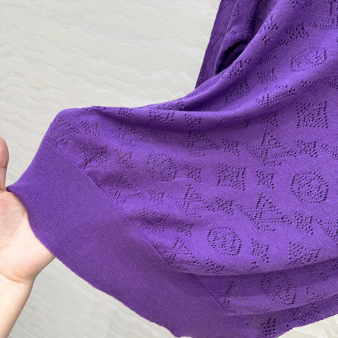 独家首发❤️原单品质！Monogram花㚏针织圆领毛衣！18针瑞士机重工定位缕空嵌花工艺贯穿时髦高级感！