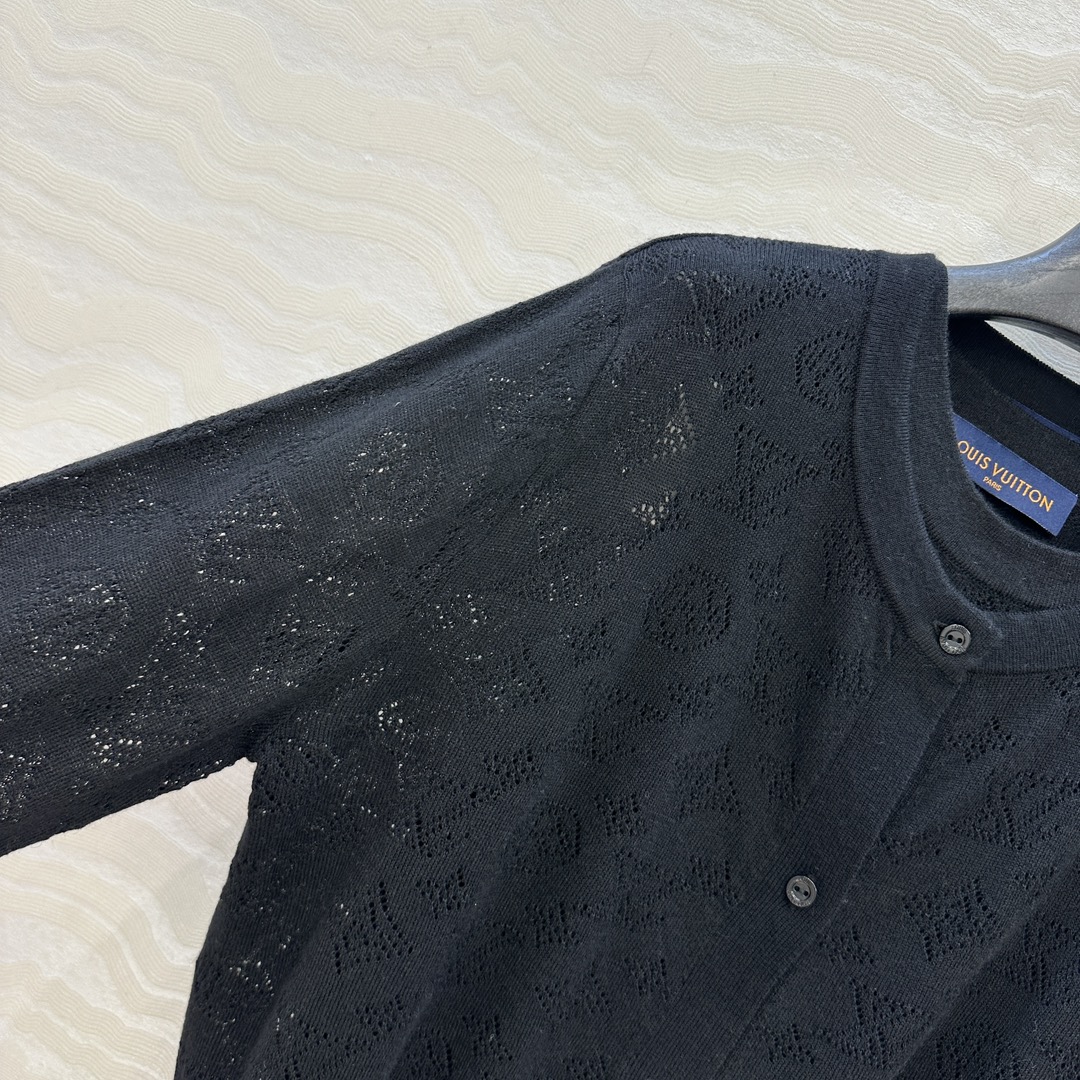 独家首发❤️原单品质！Monogram花㚏针织两件套！气质小圆领背心搭配圆领短款小开衫。18针瑞士机重工