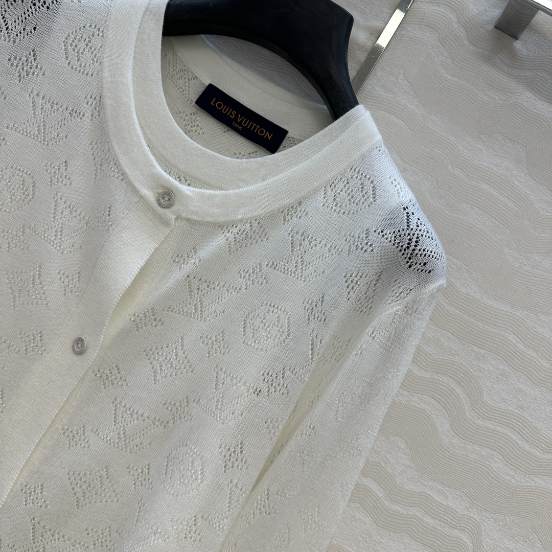 独家首发❤️原单品质！Monogram花㚏针织两件套！气质小圆领背心搭配圆领短款小开衫。18针瑞士机重工