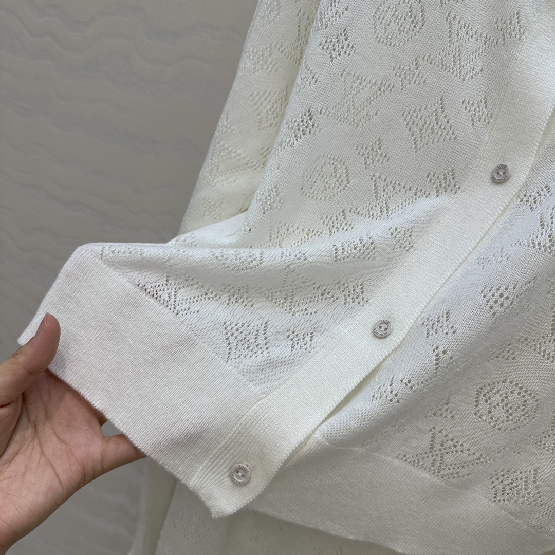 独家首发❤️原单品质！Monogram花㚏针织两件套！气质小圆领背心搭配圆领短款小开衫。18针瑞士机重工