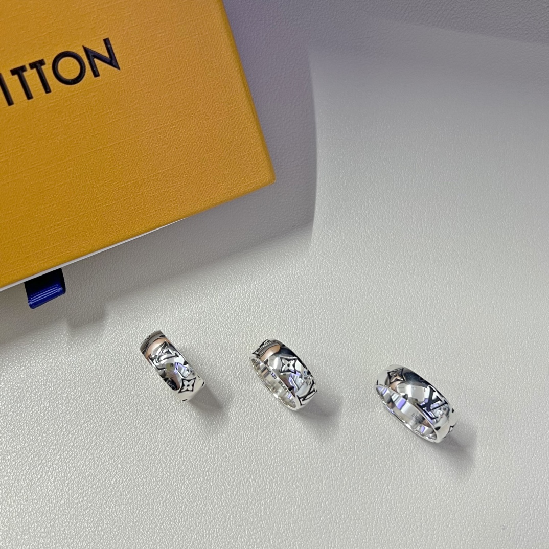 NO:817131,Today's update L&V classic Thai silver ring for couples, size 5-6-7-8-9-10, Lv ring, Louis Vuitton, ring19860909今日更新 L&V经典款泰银戒 做情侣款 尺寸5-6-7-8-9-10,Lv戒指,louis vuitton,ring,Jewelry
