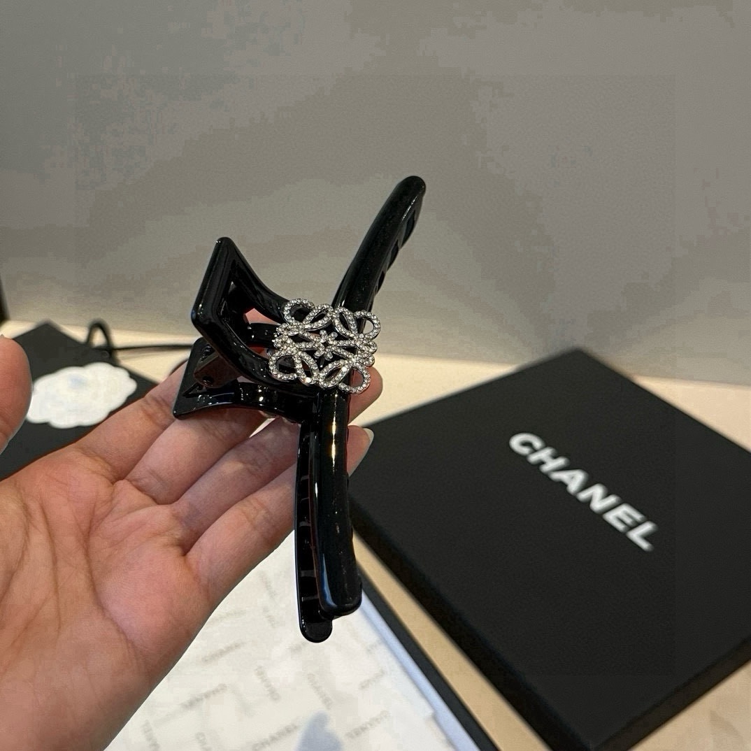 🆕LOEWE罗意威新款发夹