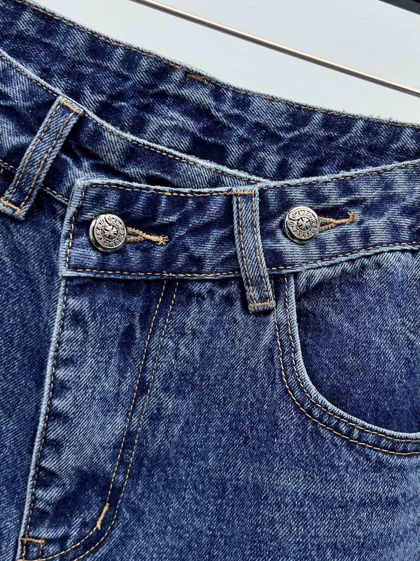 Chrome Heart*烫金拼皮十字架弯刀裤牛仔裤限定新款烫金黑棕十字架牛仔裤版型超好 慵懒随意垂坠感