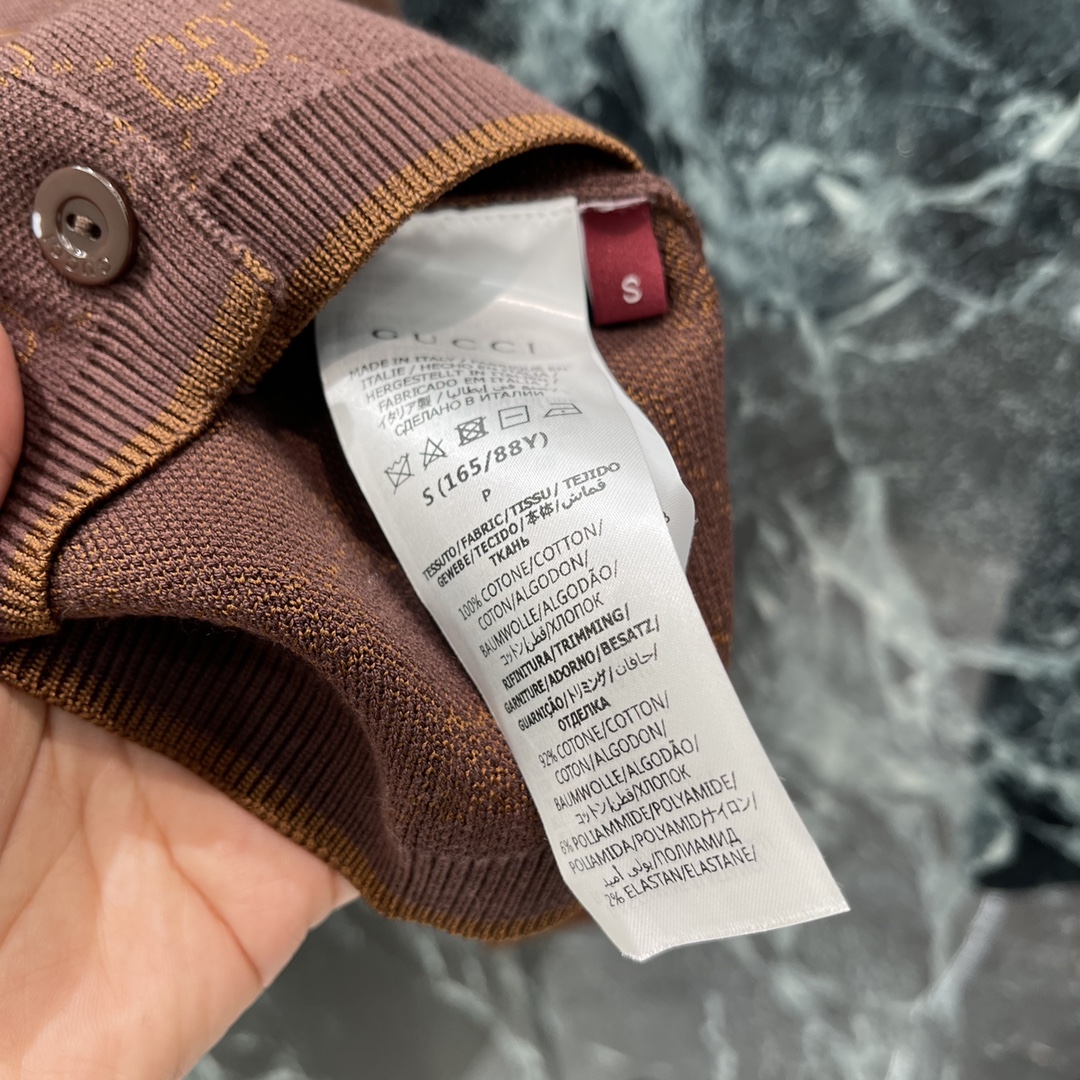 G家 25秋冬新款 提花暗纹针织开衫 通体双G提花暗纹配合螺纹包边轻松突出满分细节质感短款正肩版型配合百