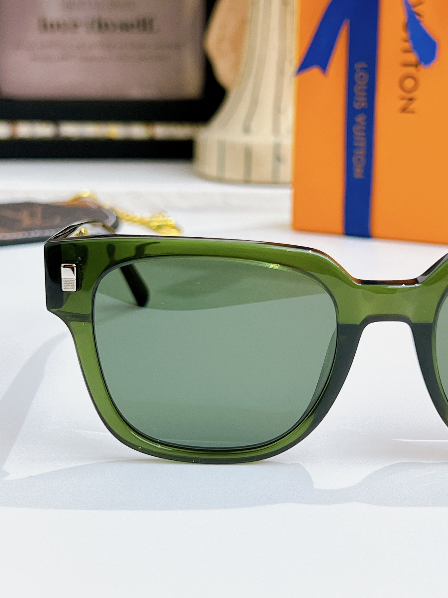 新品LOUIS VUITTO*MOD：Z1597E Z1497E Z2631ESIZE：53口22-14