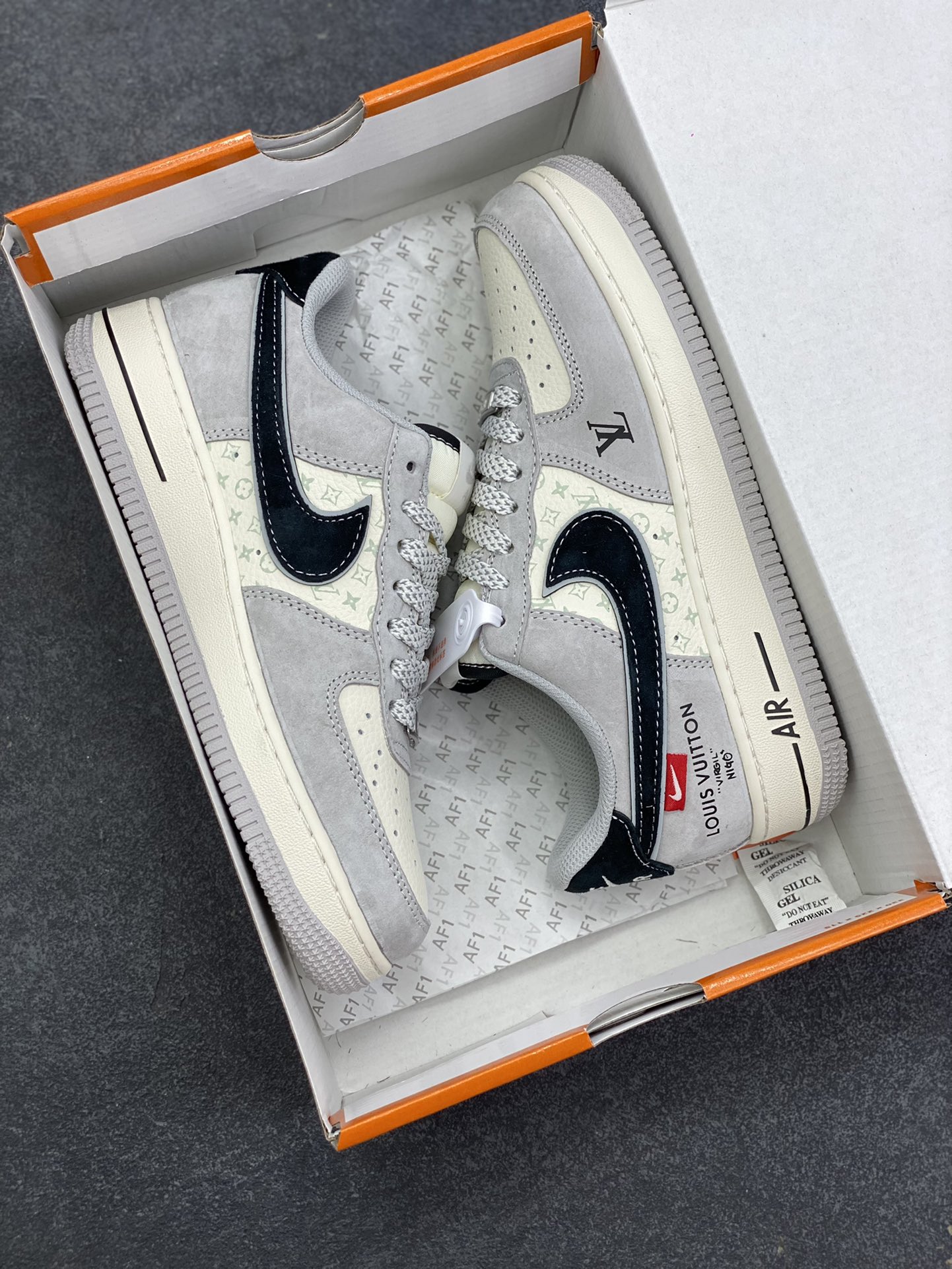 图片[9]-Nike Air Force 1 \’07 Low “LV联名——猪八米灰黑”空军一号 低帮 运动鞋 休闲鞋 折边针车 工艺难度大 原楦头原纸板 原装鞋盒 定制五金配件 内置全掌气垫 原厂鞋底 货号：MZ9588-810 尺码：36 36.5 37.5 38 38.5 39 40 40.5 41 42 42.5 43 44 44.5 45-选品中心