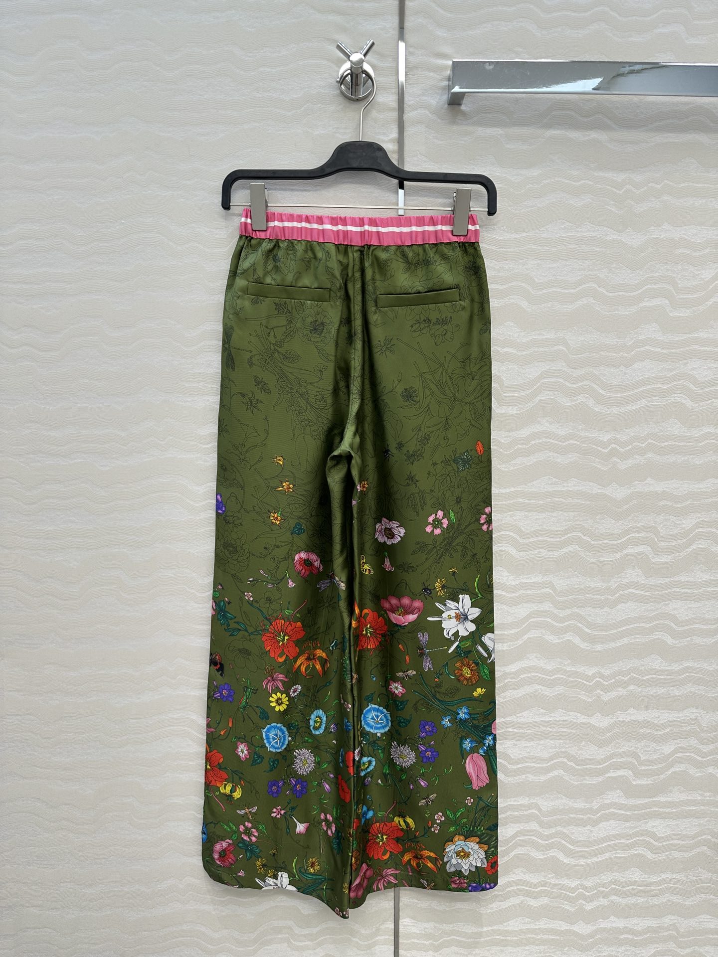 独家首发❤️原单品质💕GG浪漫度假印花真丝直筒裤！全定位对花工艺，100%真丝斜纹绸质感超赞！系带松紧腰