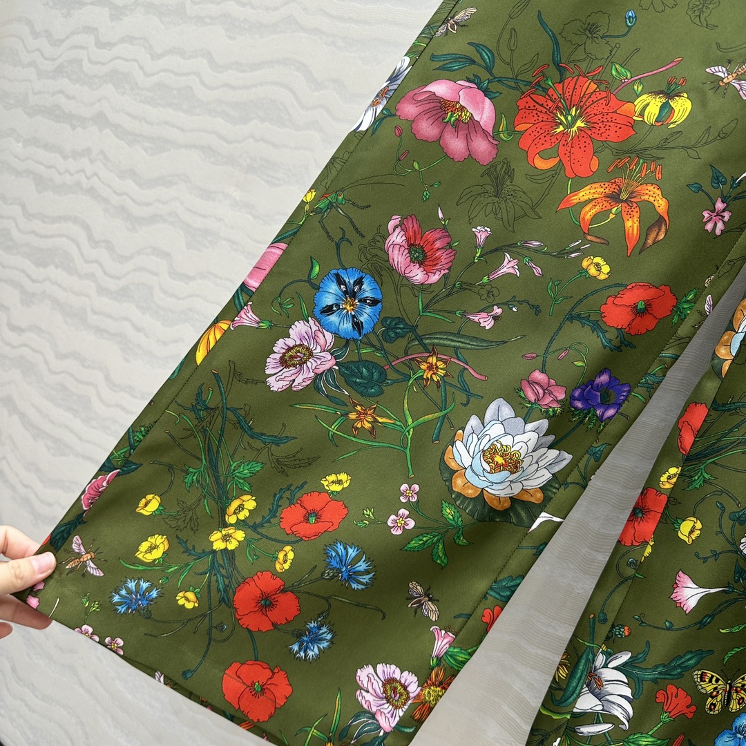 独家首发❤️原单品质💕GG浪漫度假印花真丝直筒裤！全定位对花工艺，100%真丝斜纹绸质感超赞！系带松紧腰